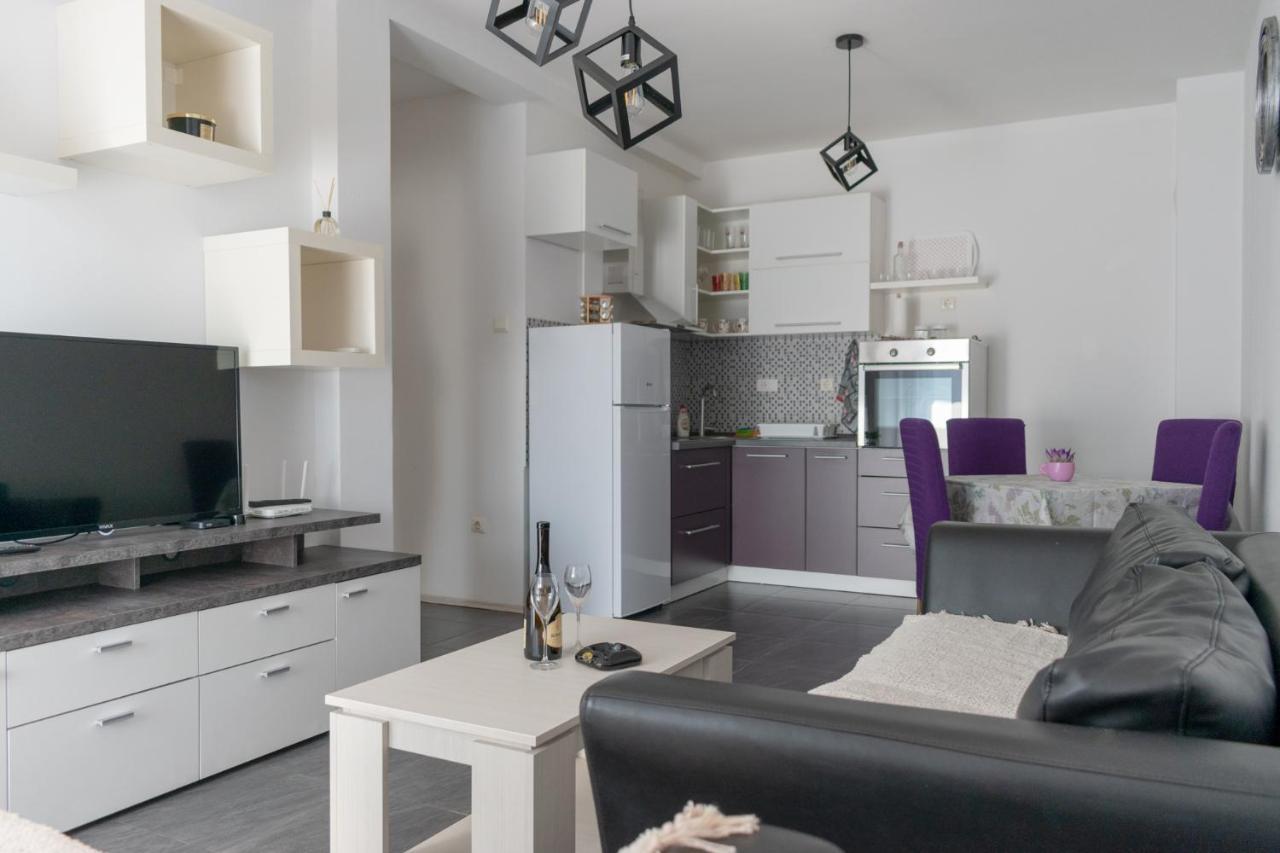 Appartement Stan Na Dan 021 à Novi Sad Extérieur photo