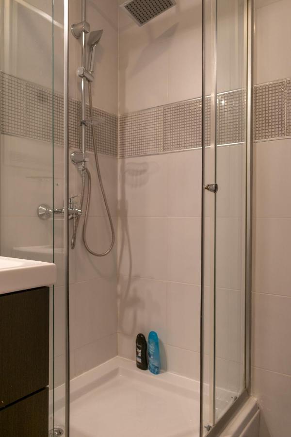 Appartement Stan Na Dan 021 à Novi Sad Extérieur photo