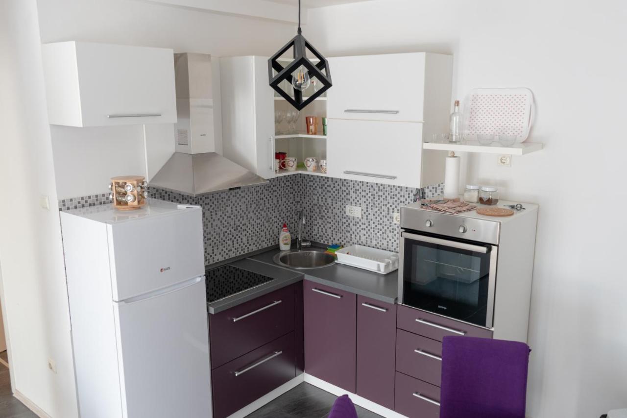 Appartement Stan Na Dan 021 à Novi Sad Extérieur photo